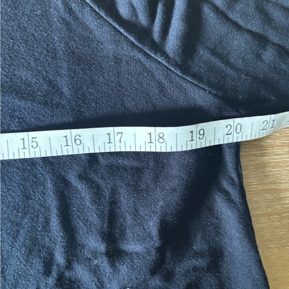 Sundry Anthro Rainbow Heart Graphic Crewneck Sweatshirt, Navy Blue, Size 0 (XS) - Picture 8 of 9
